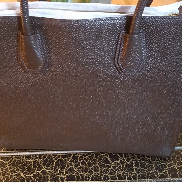 Mk Mercer Tote w/o wallet - Picture 2 of 5